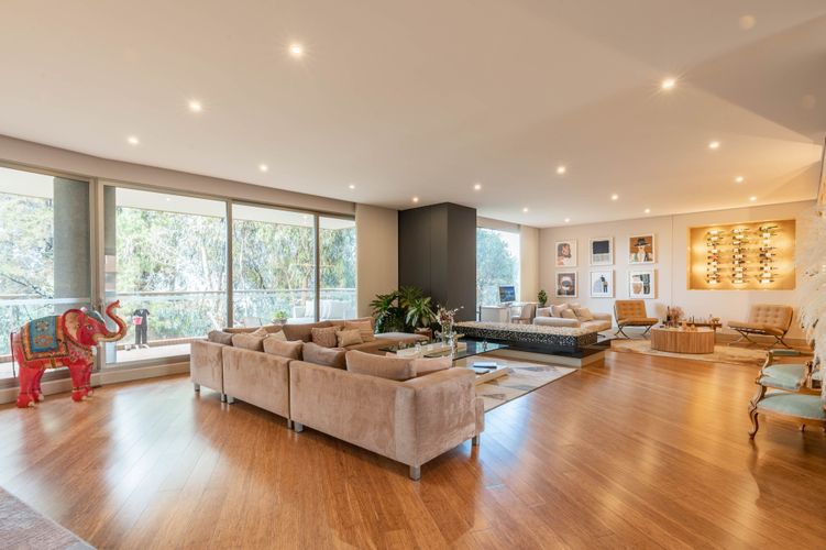 Apartamento de 4 alcobas en venta en Sotileza, Bogotá, 415 m² · foto 3 de 20