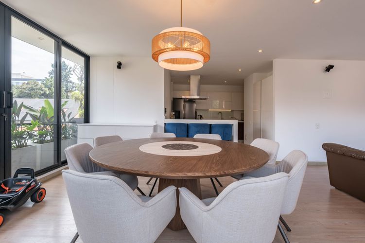Apartamento de 3 alcobas en venta en La Calleja, Bogotá, 231 m² · foto 5 de 20
