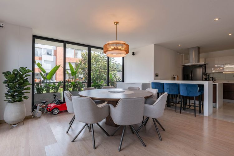 Apartamento de 3 alcobas en venta en La Calleja, Bogotá, 231 m² · foto 6 de 20