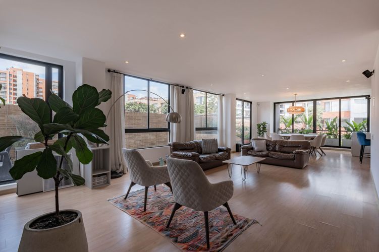 Apartamento de 3 alcobas en venta en La Calleja, Bogotá, 231 m² · foto 14 de 20