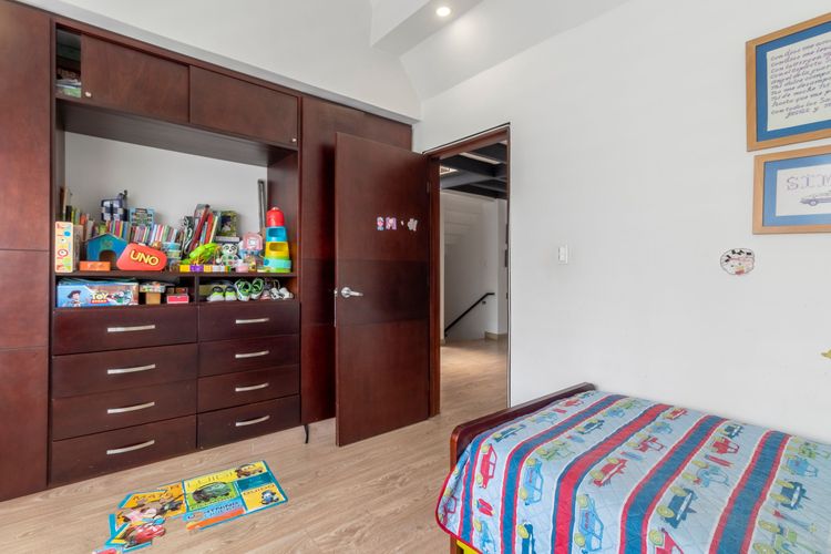 Casa de 4 alcobas en venta en Ciudad Jardin Norte, Bogotá, 196 m² · foto 18 de 20