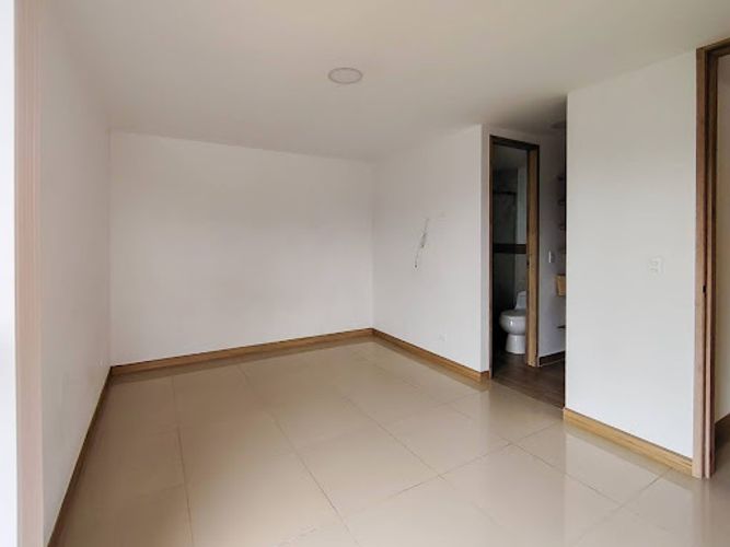 Apartamento de 3 alcobas en venta en Ciudadela, El Carmen de Viboral, 75 m² · foto 5 de 18