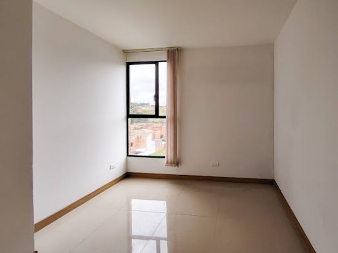 Apartamento de 3 alcobas en venta en Ciudadela, El Carmen de Viboral, 75 m² · foto 10 de 18