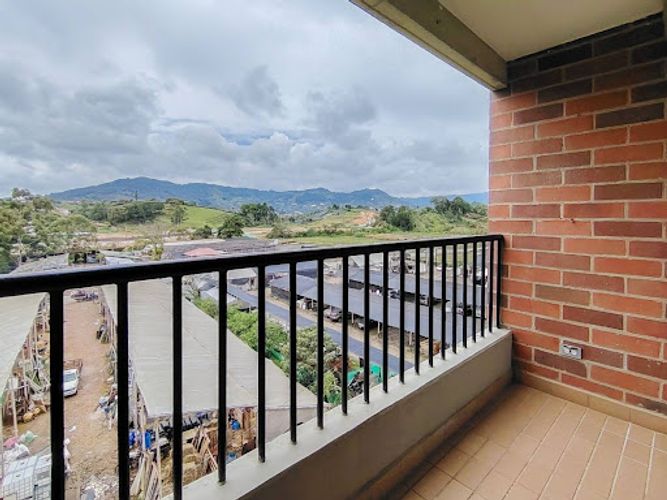 Apartamento de 3 alcobas en venta en Ciudadela, El Carmen de Viboral, 75 m² · foto 15 de 18