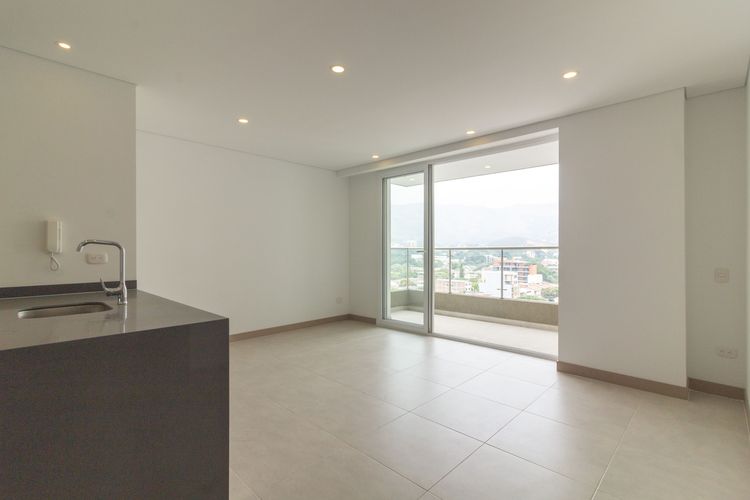 Apartamento de 3 alcobas en venta en Urbanizacion La Merced, Cali, 82 m² · foto 2 de 20