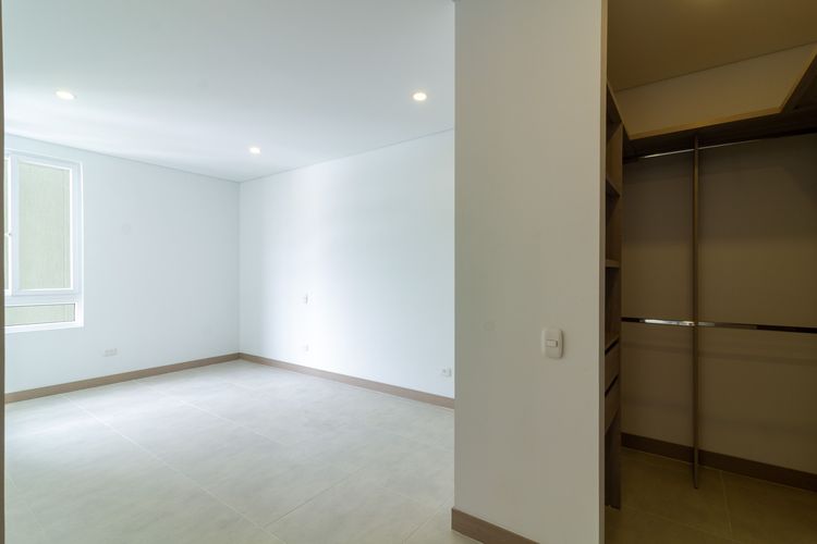 Apartamento de 3 alcobas en venta en Urbanizacion La Merced, Cali, 82 m² · foto 16 de 20