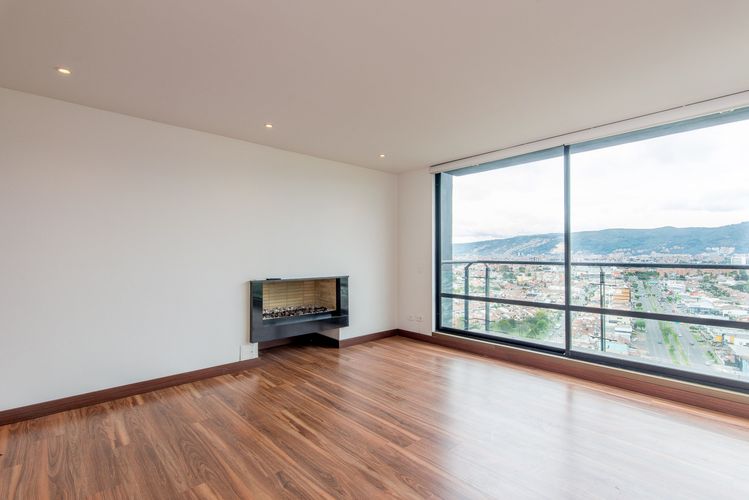 Apartamento de 3 alcobas en venta en Colinas De Suba, Bogotá, 163 m² · foto 3 de 20