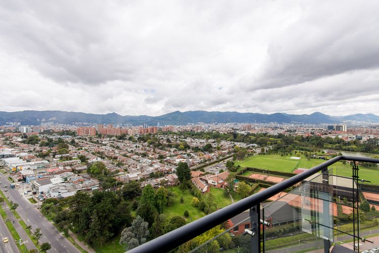 Apartamento de 3 alcobas en venta en Colinas De Suba, Bogotá, 163 m² · foto 4 de 20