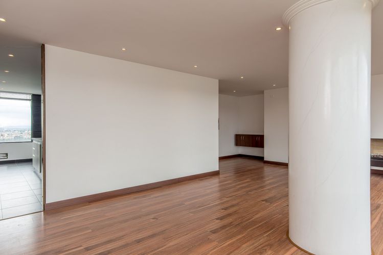 Apartamento de 3 alcobas en venta en Colinas De Suba, Bogotá, 163 m² · foto 6 de 20