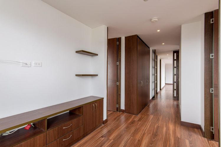 Apartamento de 3 alcobas en venta en Colinas De Suba, Bogotá, 163 m² · foto 14 de 20