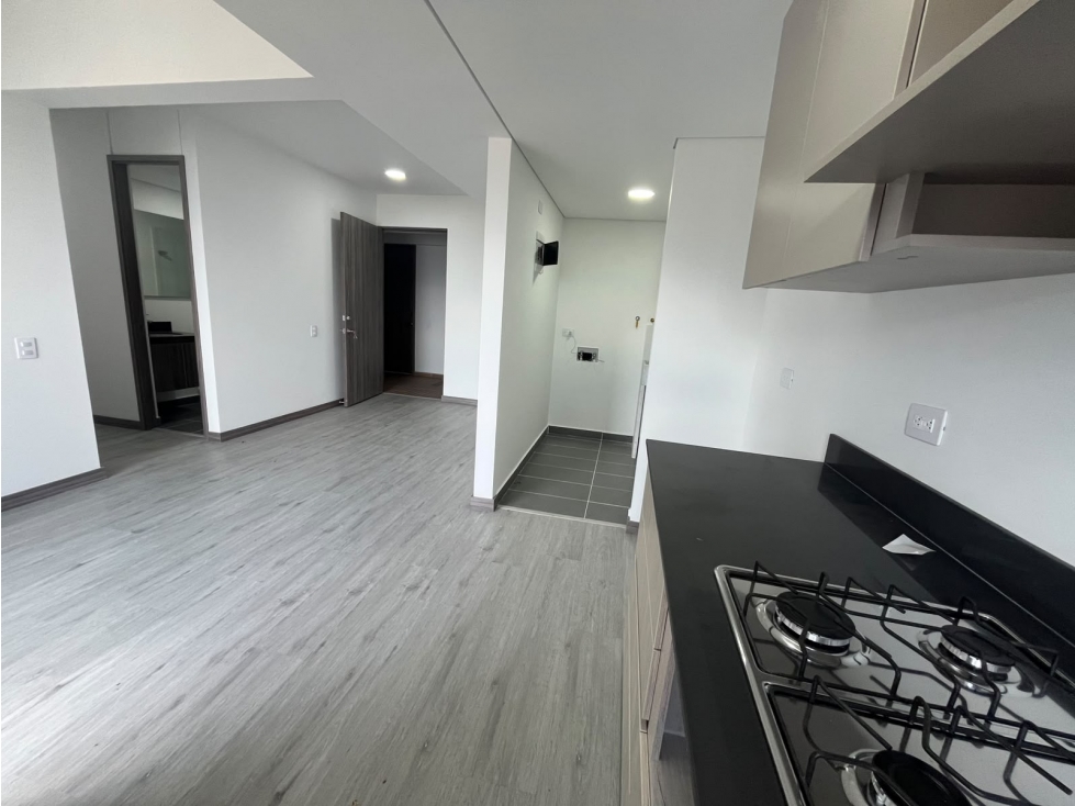 Apartamento en arriendo en Las Palmas, Medellín · foto 2 de 21