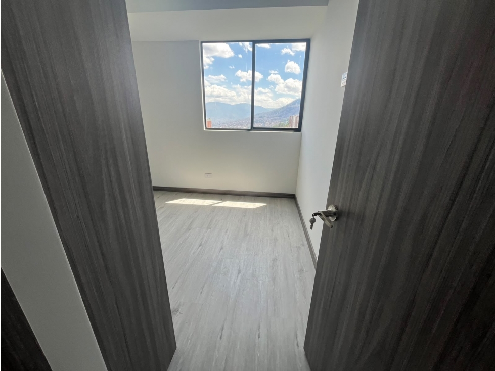 Apartamento en arriendo en Las Palmas, Medellín · foto 17 de 21