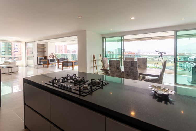 Apartamento de 3 alcobas en arriendo en Santa Maria De Los Angeles, Medellín, 274 m² · foto 7 de 20