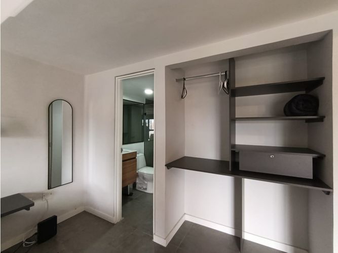 Apartaestudio en arriendo en El Poblado, Medellín, 48 m² · foto 7 de 10