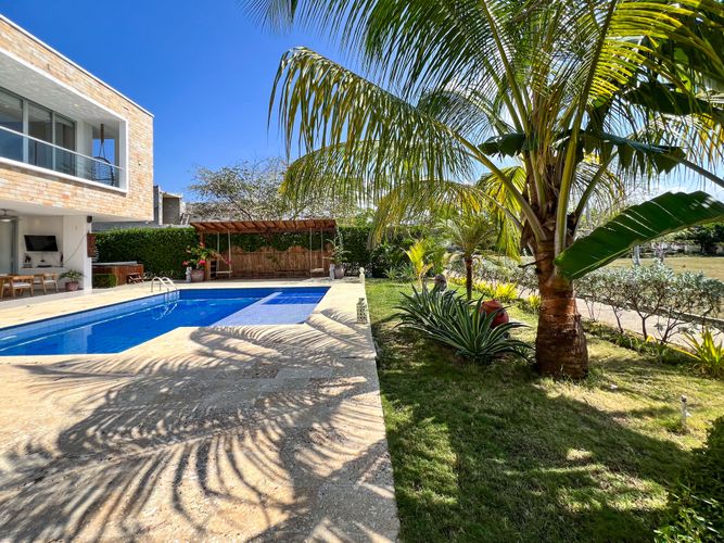 Casa de 7 alcobas en venta en Cartagena, 629 m² · foto 2 de 20