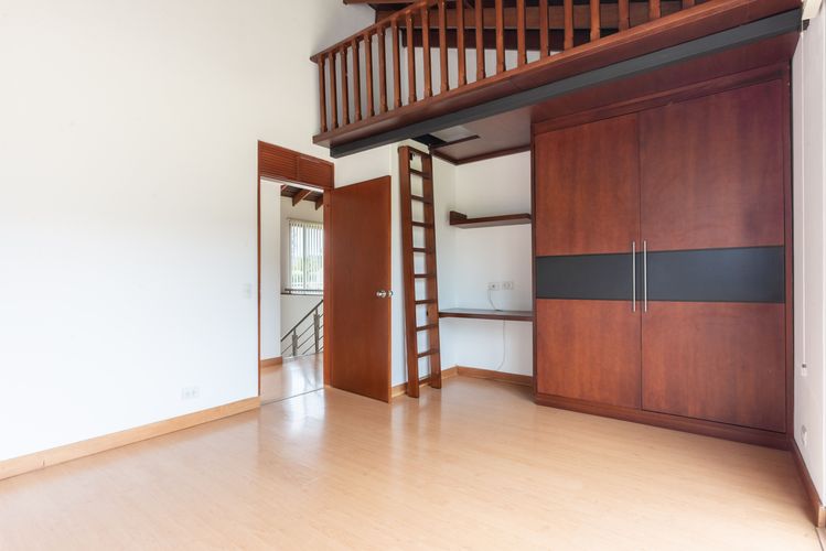 Casa de 4 alcobas en arriendo en Guaymaral, Bogotá, 293 m² · foto 17 de 20