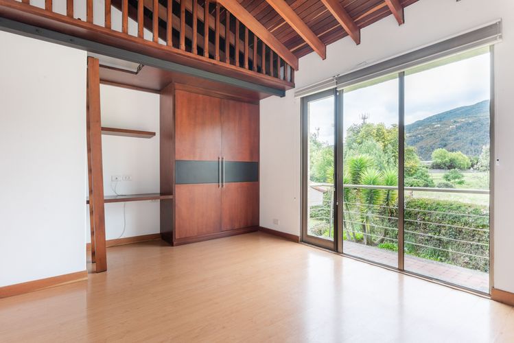 Casa de 4 alcobas en arriendo en Guaymaral, Bogotá, 293 m² · foto 18 de 20