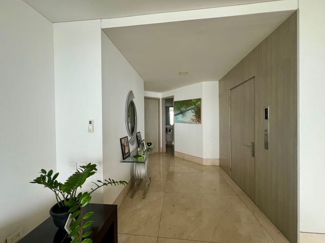 Apartamento de 3 alcobas en arriendo en Castillogrande, Cartagena, 338 m² · foto 5 de 19