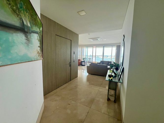 Apartamento de 3 alcobas en arriendo en Castillogrande, Cartagena, 338 m² · foto 9 de 19