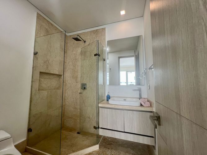 Apartamento de 3 alcobas en arriendo en Castillogrande, Cartagena, 338 m² · foto 10 de 19