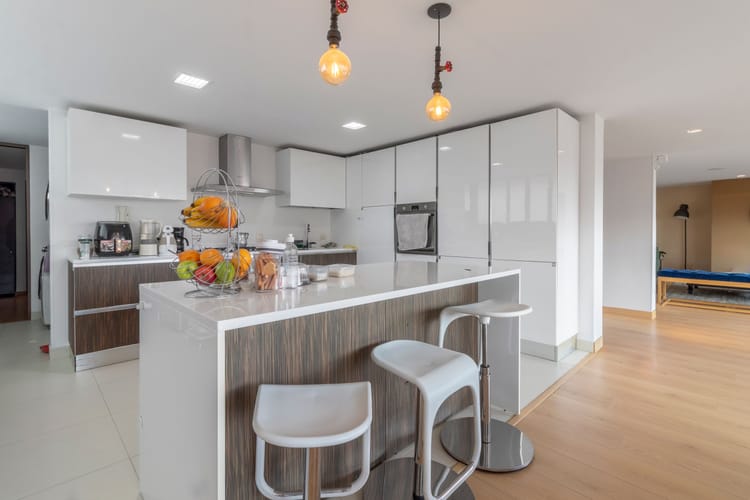 Apartamento de 3 alcobas en venta en El Refugio, Bogotá, 230 m² · foto 11 de 20