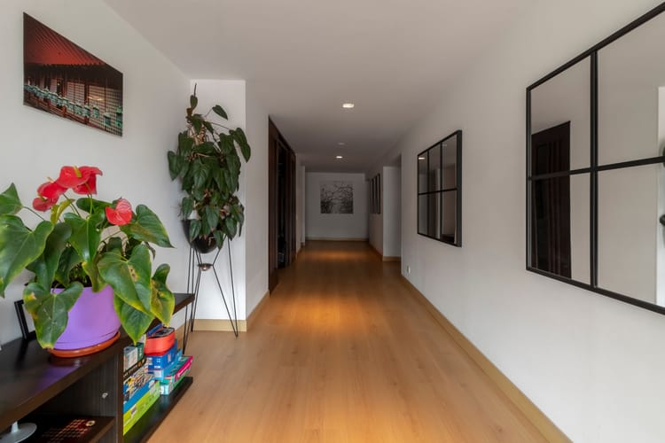 Apartamento de 3 alcobas en venta en El Refugio, Bogotá, 230 m² · foto 14 de 20