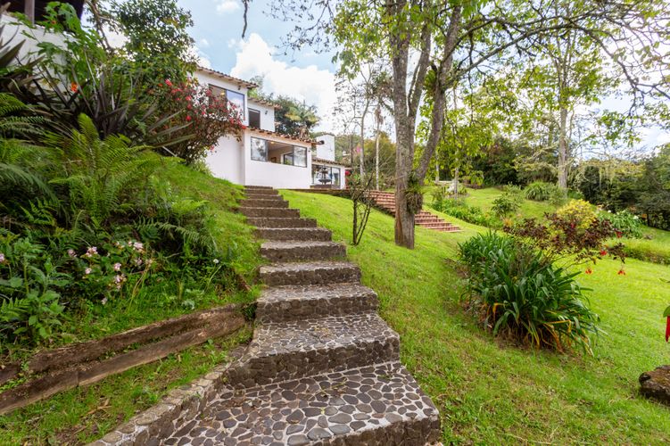 Casa de 6 alcobas en venta en Don Diego, El Retiro, 746 m² · foto 4 de 20