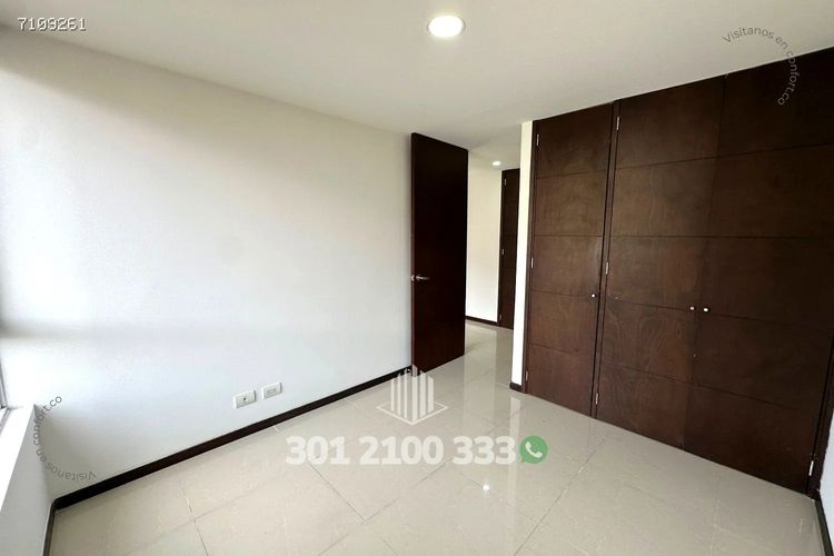 Apartamento de 3 alcobas en arriendo en Los Balsos, Medellín, 117 m² · foto 13 de 24