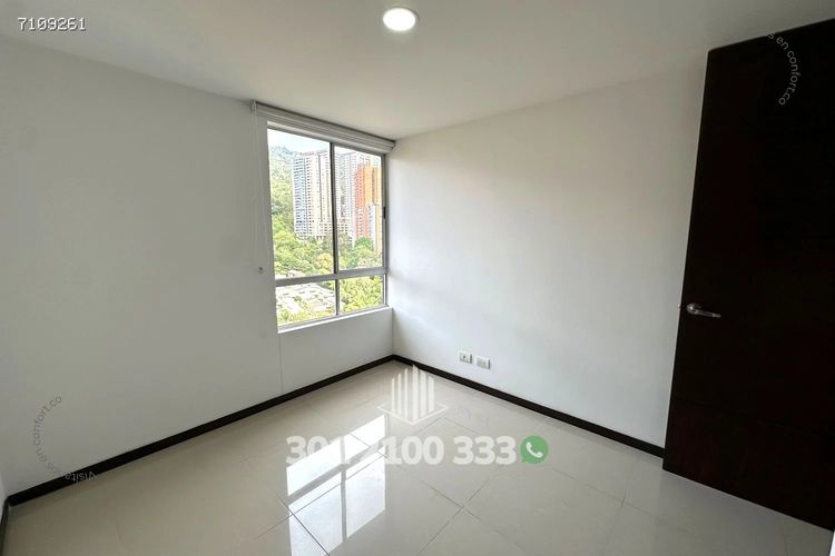 Apartamento de 3 alcobas en arriendo en Los Balsos, Medellín, 117 m² · foto 14 de 24