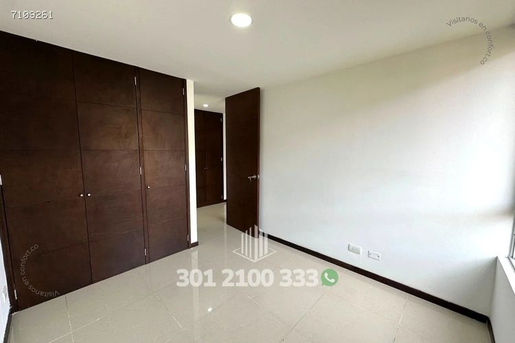 Apartamento de 3 alcobas en arriendo en Los Balsos, Medellín, 117 m² · foto 17 de 24