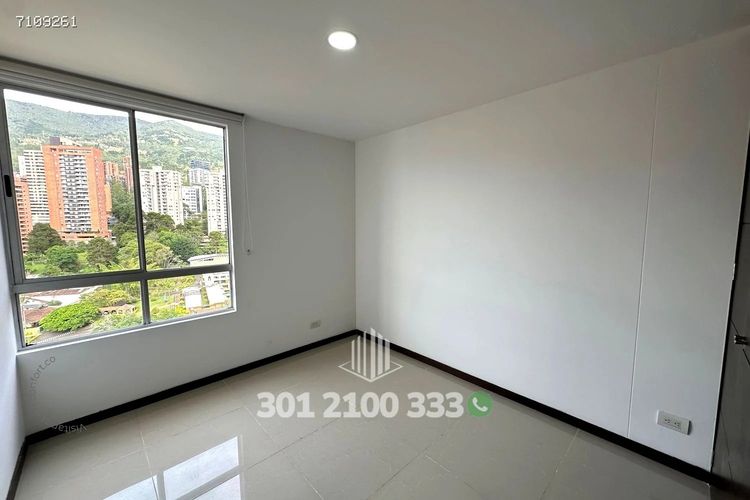 Apartamento de 3 alcobas en arriendo en Los Balsos, Medellín, 117 m² · foto 18 de 24