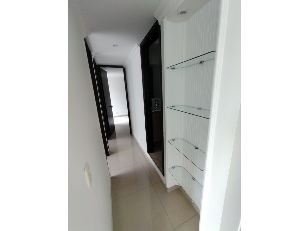Apartamento en venta en Hayuelos, Bogotá · foto 4 de 13