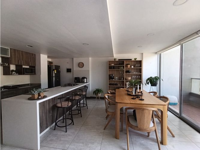 Apartamento de 3 alcobas en venta en El Chingui, Envigado, 130 m² · foto 2 de 22