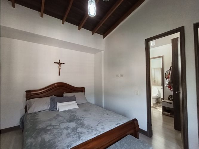 Apartamento de 3 alcobas en venta en El Chingui, Envigado, 130 m² · foto 11 de 22