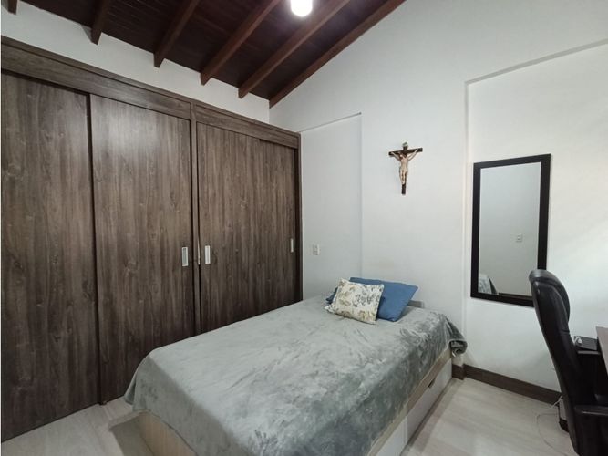 Apartamento de 3 alcobas en venta en El Chingui, Envigado, 130 m² · foto 12 de 22