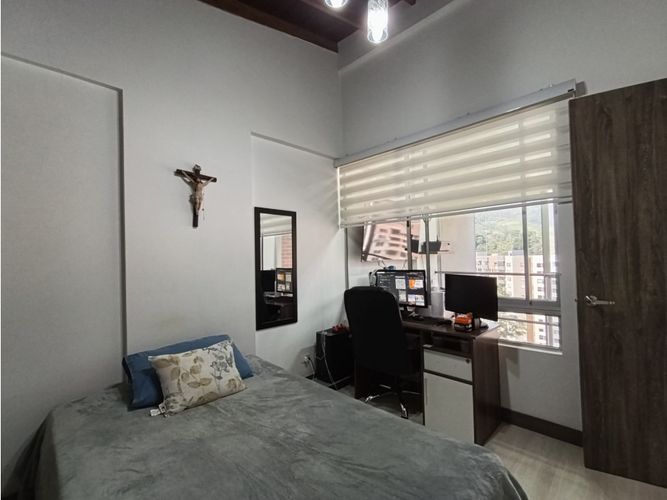 Apartamento de 3 alcobas en venta en El Chingui, Envigado, 130 m² · foto 13 de 22
