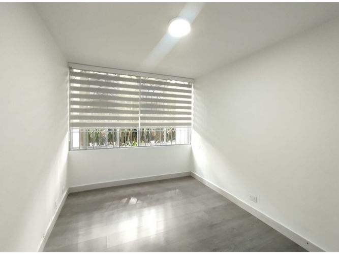 Apartamento de 4 alcobas en venta en Patio Bonito, Medellín, 153 m² · foto 7 de 19
