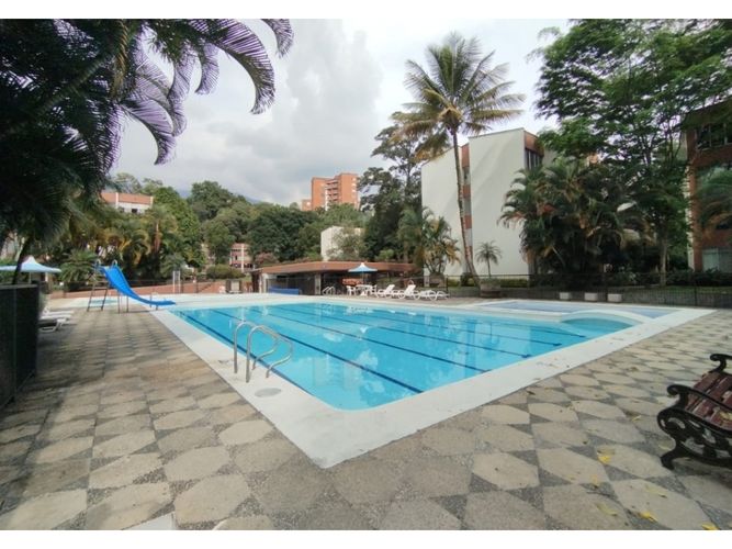 Apartamento de 4 alcobas en venta en Patio Bonito, Medellín, 153 m² · foto 18 de 19
