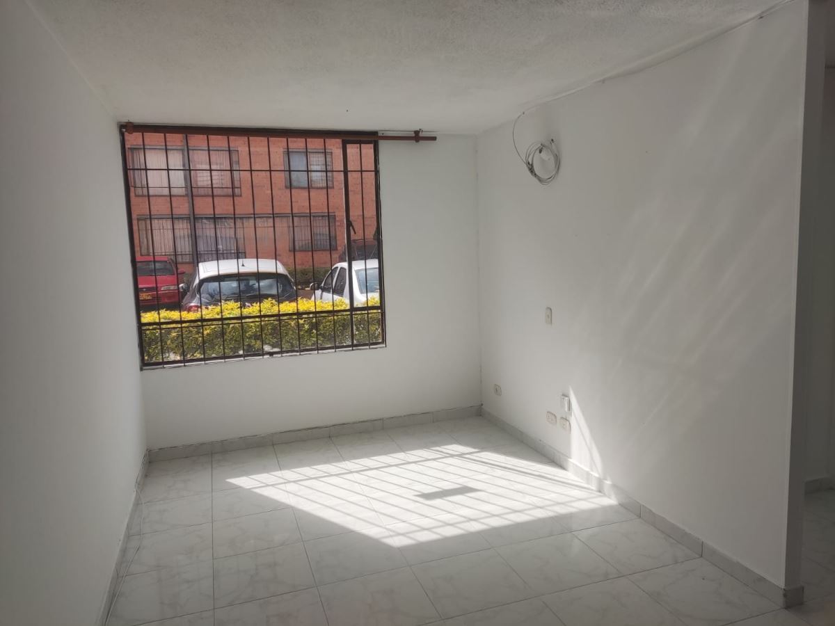 Apartamento en venta en Fontanar Del Río, Bogotá · foto 3 de 24