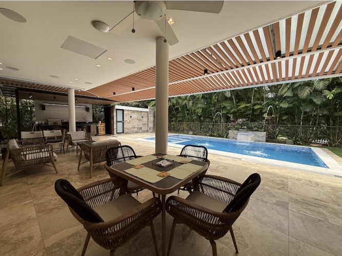 Casa de 3 alcobas en venta en Pance, Cali, 302 m² · foto 18 de 24