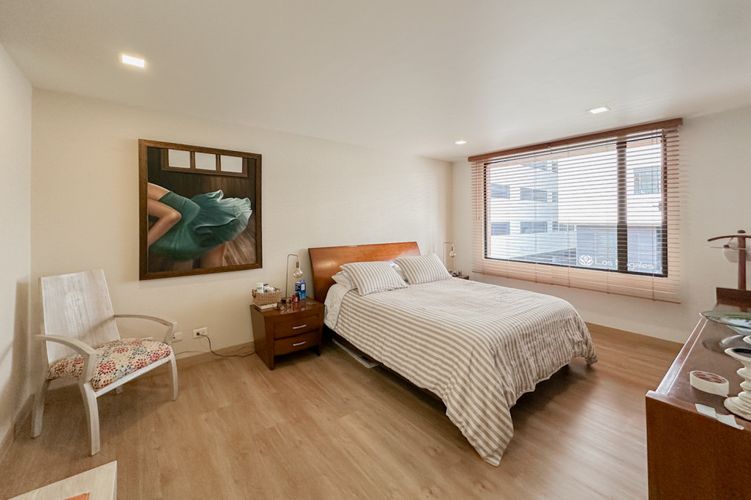 Apartamento de 3 alcobas en venta en Chico Norte, Bogotá, 230 m² · foto 9 de 23