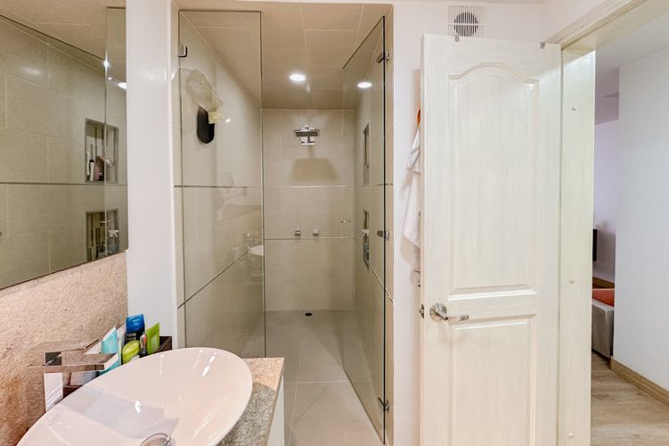 Apartamento de 3 alcobas en venta en Chico Norte, Bogotá, 230 m² · foto 18 de 23