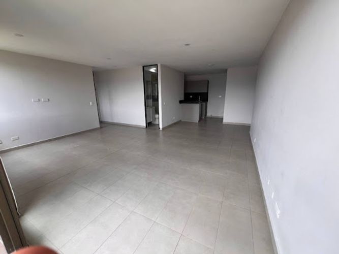 Apartamento de 2 alcobas en arriendo en Loma De Los Gonzalez, Medellín, 80 m² · foto 4 de 13