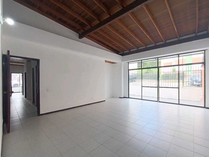 Local en arriendo en Villapilar, Manizales, 170 m² · foto 2 de 16
