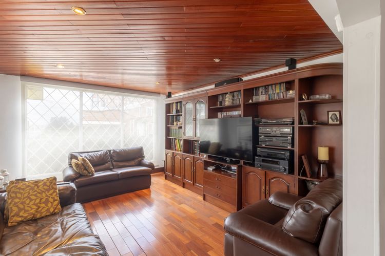 Casa de 4 alcobas en venta en El Recreo De Los Frailes, Bogotá, 300 m² · foto 7 de 20