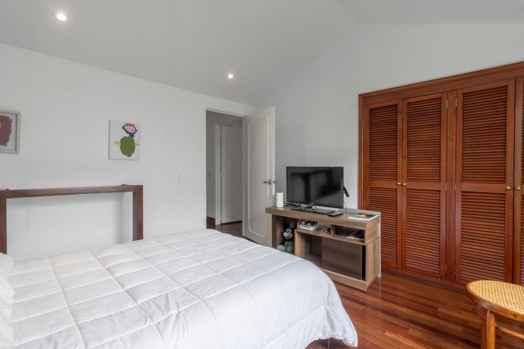 Casa de 4 alcobas en venta en El Recreo De Los Frailes, Bogotá, 300 m² · foto 16 de 20