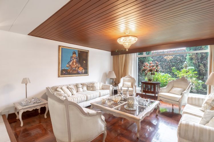 Casa de 4 alcobas en venta en Pasadena, Bogotá, 344 m² · foto 3 de 19