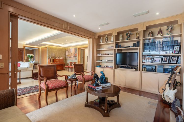 Apartamento de 4 alcobas en venta en Santa Barbara Alta, Bogotá, 404 m² · foto 8 de 20