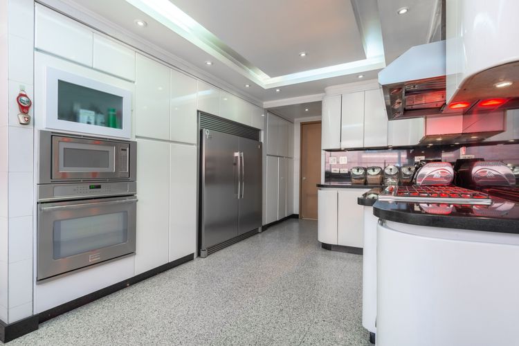 Apartamento de 4 alcobas en venta en Santa Barbara Alta, Bogotá, 404 m² · foto 13 de 20