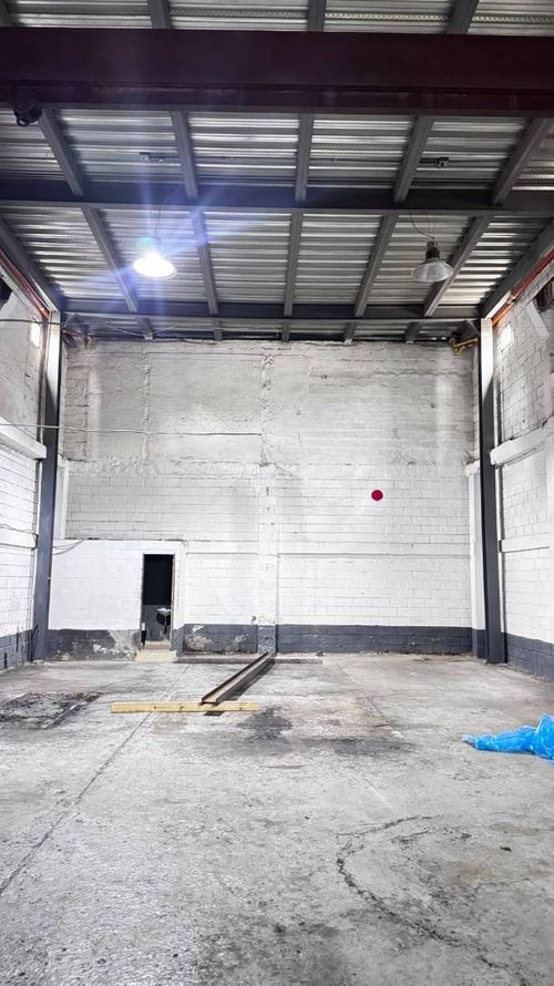 Bodega en arriendo en El Poblado, Medellín, 250 m² · foto 7 de 7